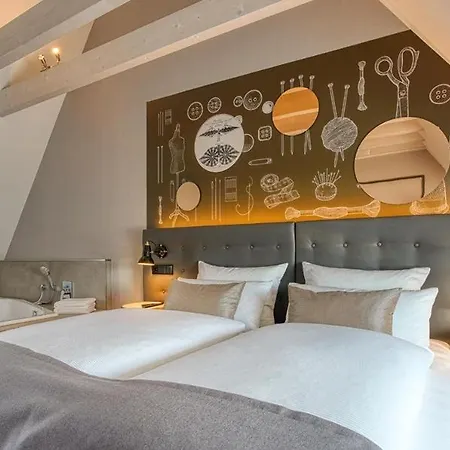 Centro Stern City, Trademark Collection By Wyndham 3* אולם