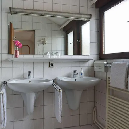 מלון Centro Stern City, Trademark Collection By Wyndham 3*