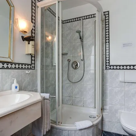 Boutique By Empa 3*