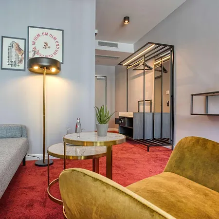 מלון Centro Stern City, Trademark Collection By Wyndham 3*