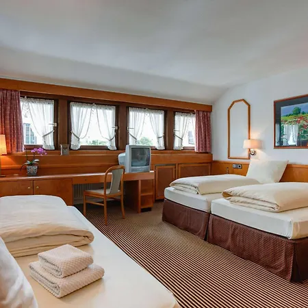 Centro Stern City, Trademark Collection By Wyndham Hotel