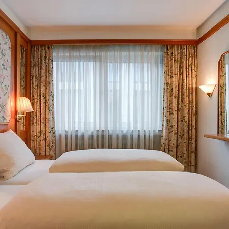 Centro Stern City, Trademark Collection By Wyndham Otel 3*