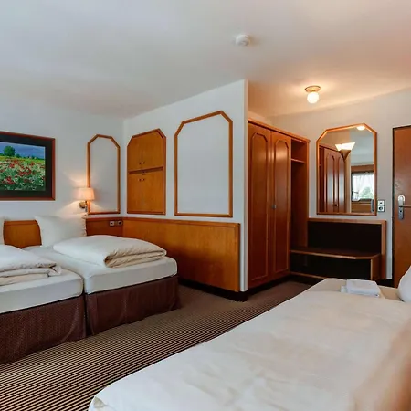 Centro Stern City, Trademark Collection By Wyndham Hotel