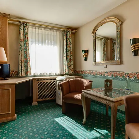 Centro Stern City, Trademark Collection By Wyndham Hotel 3*